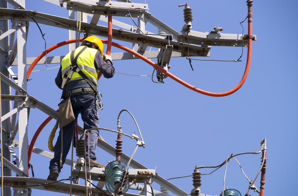 Prevención y protección: Los pilares de la seguridad eléctrica en la industria